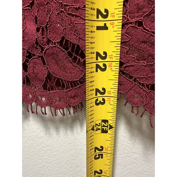 Premise Studio Women’s Small Burgundy Lace Sleeveless Top Scoop Neck Lined - Picture 7 of 8